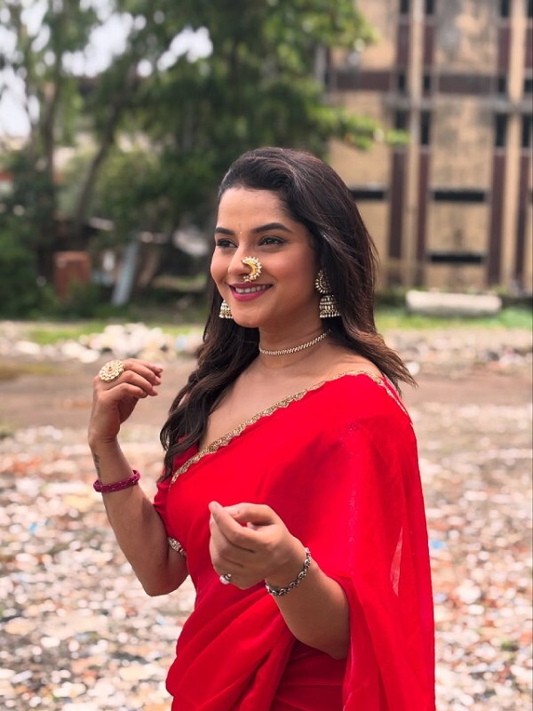 Sakshee Gandhi Red Saree Look