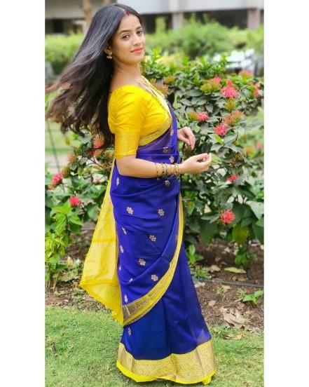 Sharayu Sonawane Saree Look