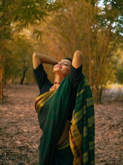 Shivali Parab Green Cotton Saree Look