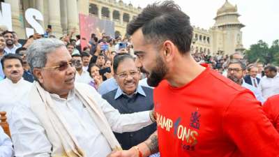 “RCBचा सत्कार सोहळा सरकारने आयोजित केला नव्हता, आम्ही फक्त…”, सिद्धरामय्यांचं स्पष्टीकरण