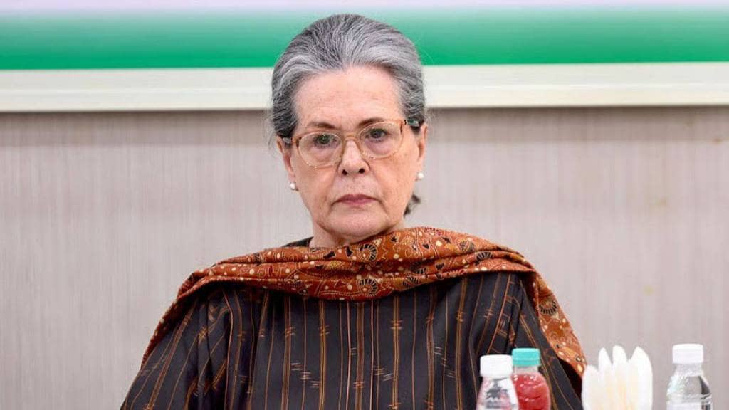 सोनिया गांधी यांना उपचारासाठी रुग्णालयात दाखल करण्यात आले आहे.