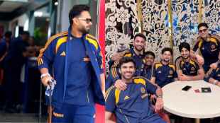 Virat Kohli Rohit Sharma Absence Felt Immediately After Team India Lands in England as There were no Fans and Media