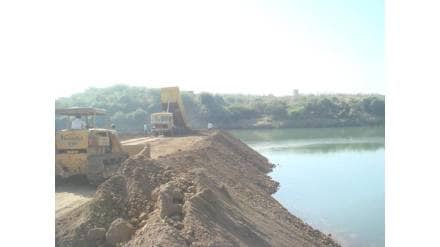 The work of the Jigaon Irrigation Project was hampered due to various reasons including insufficient fund