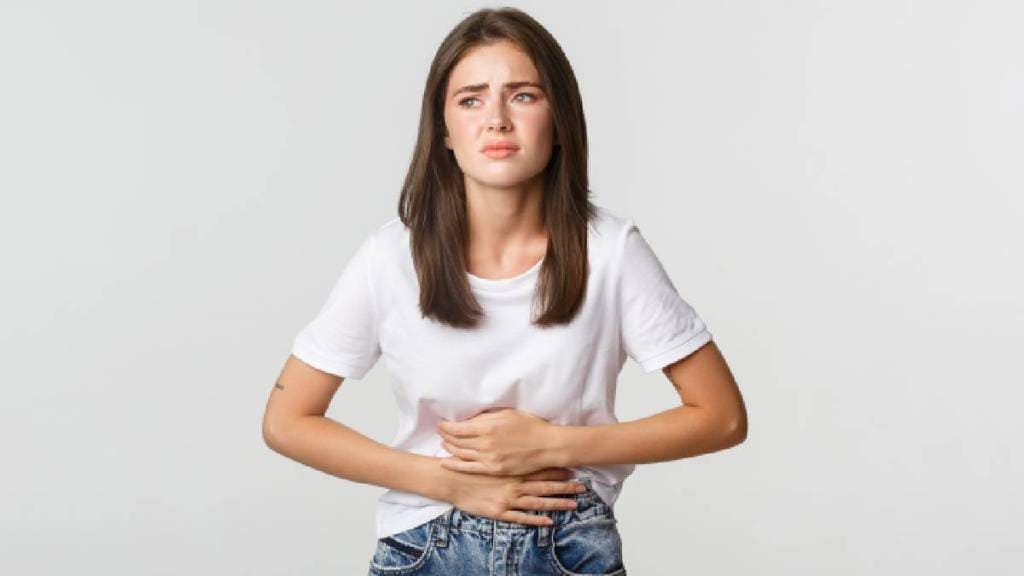 Monsoon Health Tips: पावसाळ्यात सतत पोट बिघडते, अपचन होते? मग नक्की खायचं काय? जाणून घ्या तज्ज्ञांकडून…