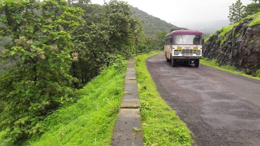 Varandha Ghat traffic advisory news in marathi