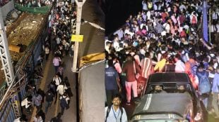 Western Railway traffic was disrupted till late night due to a power failure at Palghar railway station