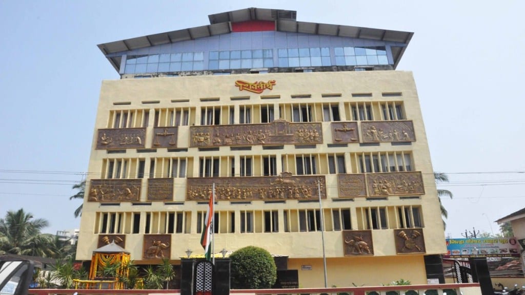Raigad district buildings dangerous, Raigad district buildings , Raigad latest news, Raigad marathi news,