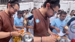 ‘सितारे जमीन पर’च्या प्रदर्शनापूर्वी आमिर खानने मुंबईच्या रस्त्यावर बनवला वडापाव; व्हिडीओ व्हायरल