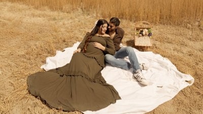 ‘ये हैं मोहब्बते’ फेम अभिनेत्री झाली आई, मुलाला दिला जन्म