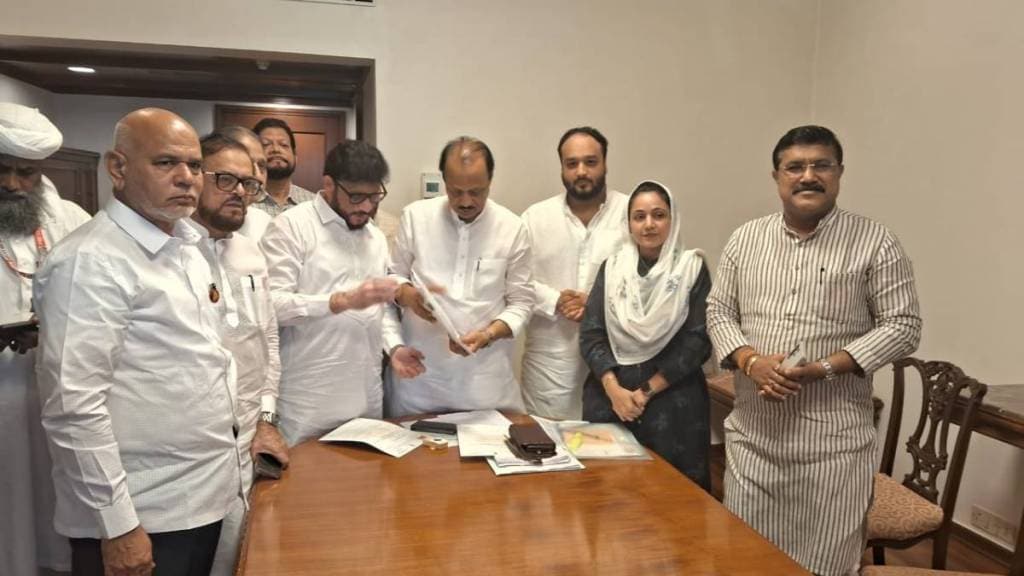 ajit pawar expresses displeasure on kirit somaiya for inspecting mosques