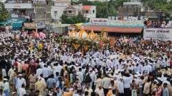 संत तुकाराम महाराज पालखीचे काटेवाडीत पारंपरिक स्वागत