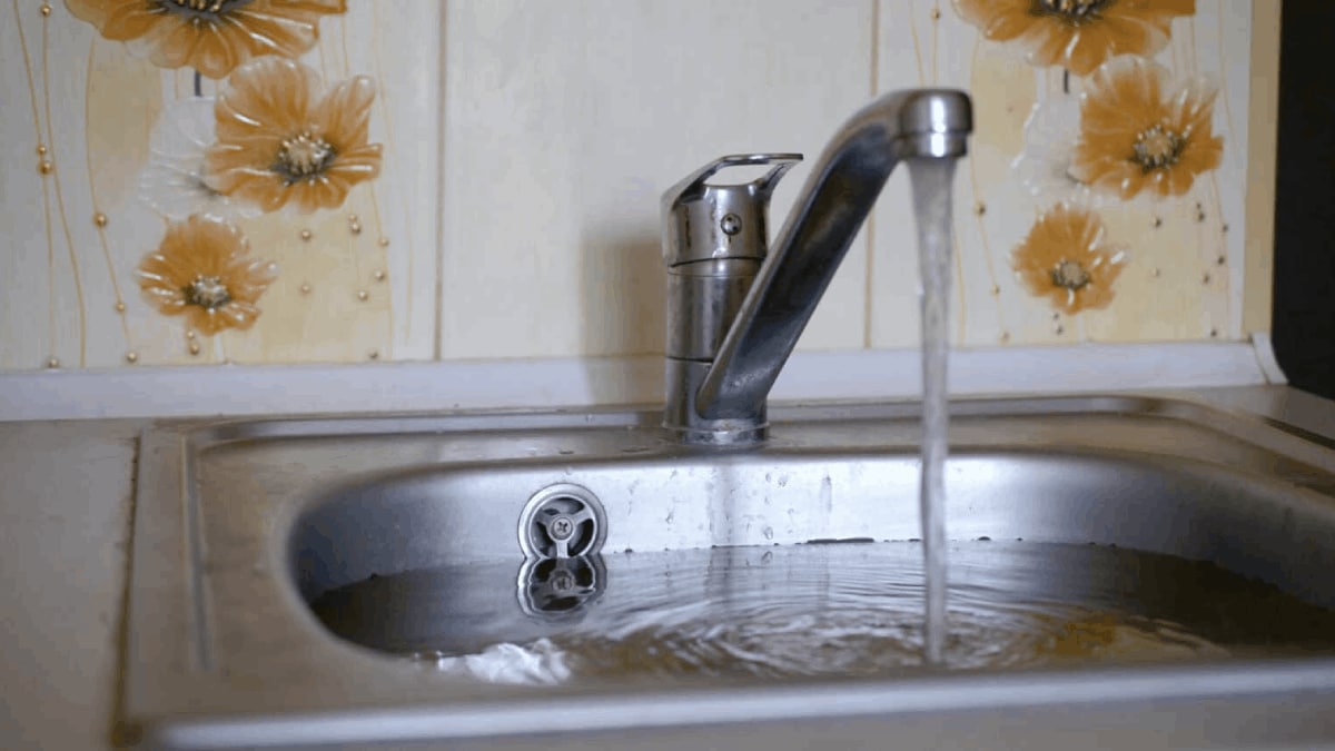 How to clean basin blockage smelly kitchen sink home remedy without chemicals