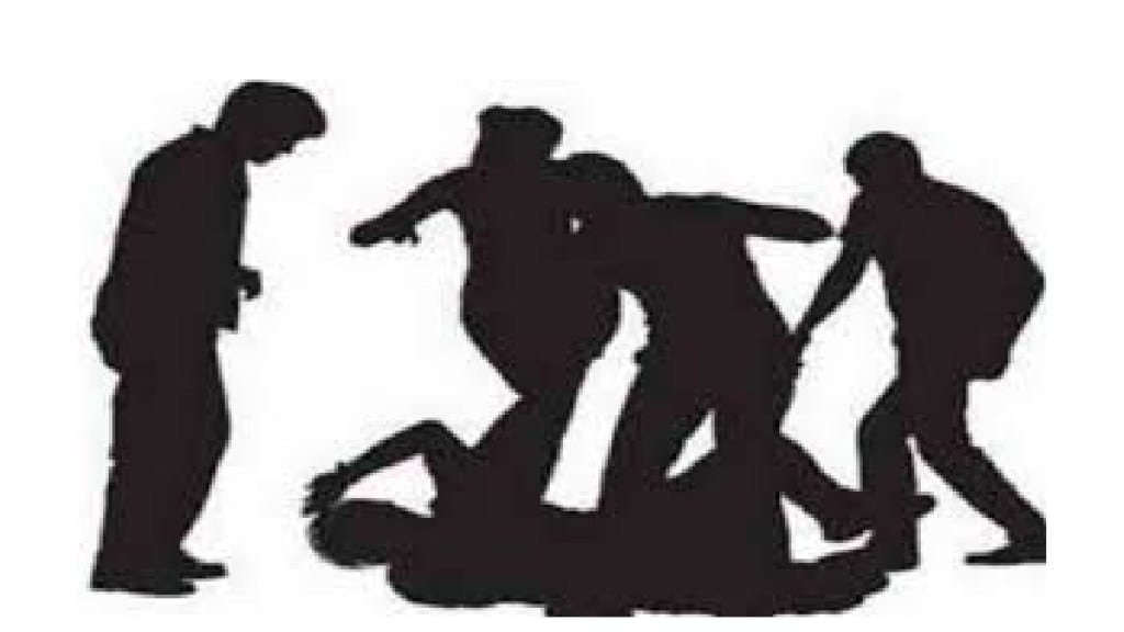 Retired police officer brutally beaten up by a mob in Dhankawadi pune print news