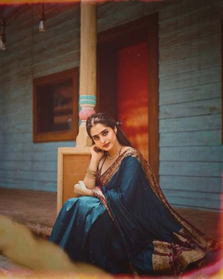bigg boss hindi actress ayesha khan maharashtriyan saree look 