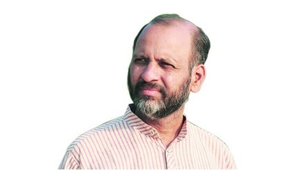 Dr Raja Dandekar