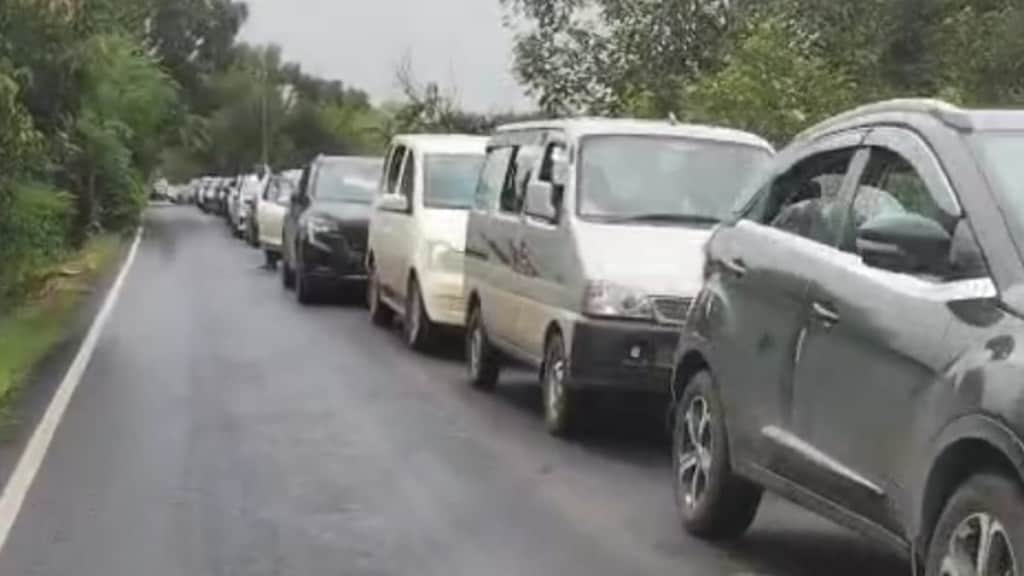 traffic jam on bahadoli Dahisar road