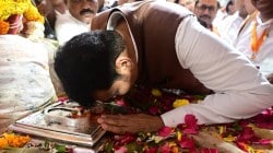 मुख्यमंत्री देवेंद्र फडणवीस यांनी घेतले माऊलींच्या पादुकांचे दर्शन