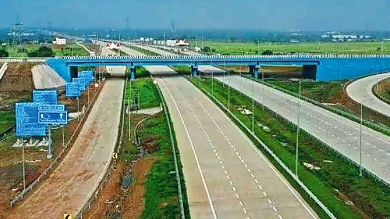 पहिली बाजू : गुंतवणुकीत महाराष्ट्र अव्वल!