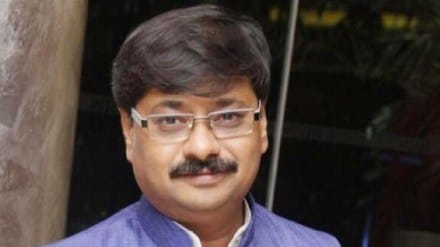 Senior director Chandrakant Kulkarni believes that there is an undeclared emergency pune print news