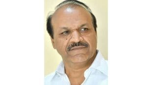 Congress suffers setback, leader quits party akola khamgaon