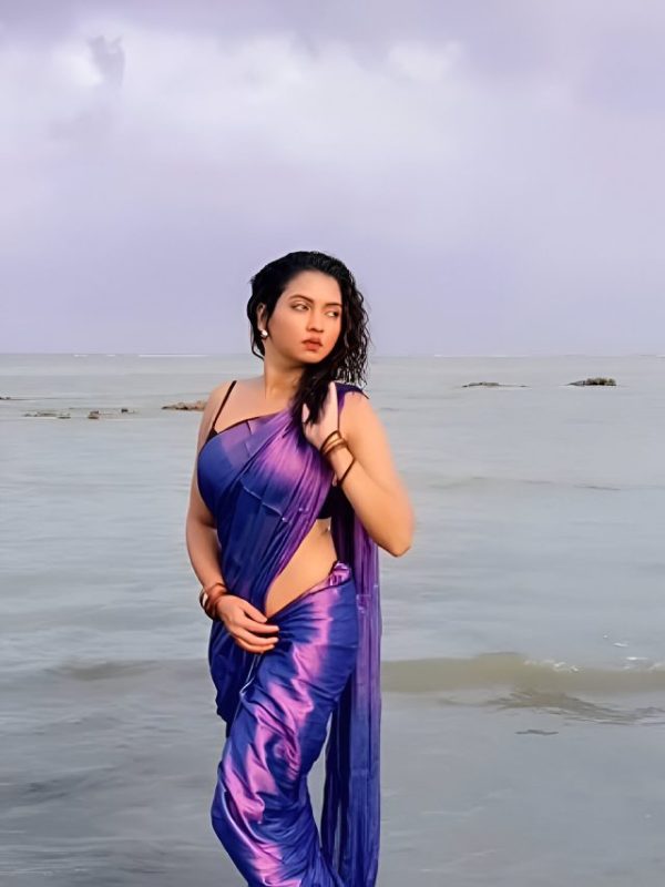 marathi actress meera joshi bold reel video on tip tip barsa paani song purple saree look