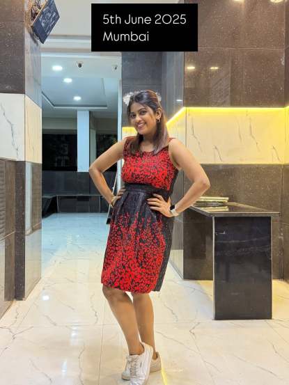 dhanshri kadgaonkar shares old photos
