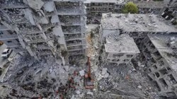 Iran and Israel Conflict Pictures: इस्रायल-इराण संघर्षाची भीषणता; सर्वत्र केवळ हाहाकार…