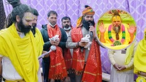 WWE सोडून अध्यात्माचा मार्ग स्वीकारणारा ‘वीर महान’ प्रेमानंद महाराजांच्या आश्रयाला
