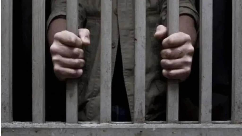 Attacking electricity workers is a serious offences can lead to imprisonment