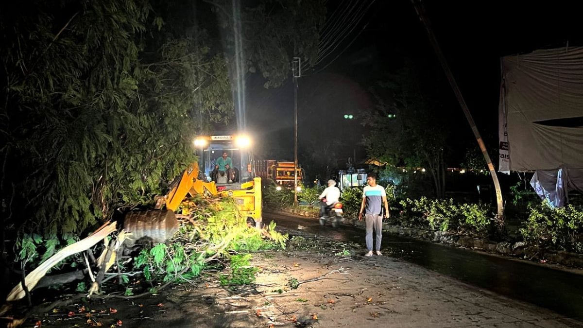 jalgaon storm heavy damage flight program cancellation by ministers