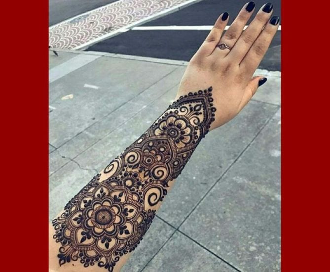 Chic Mehndi Patterns That Pair Beautifully with Stylish Gowns