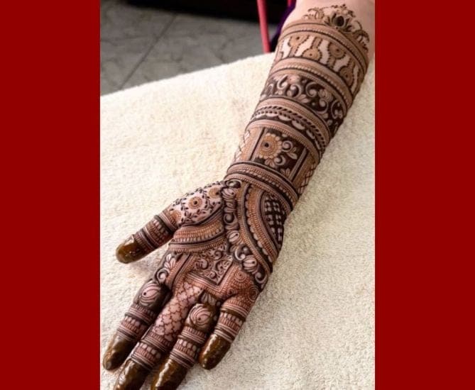 Elevate Your Western Look with These Stunning Mehndi Patterns