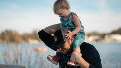 Father’s Day 2025: यावर्षी ‘फादर्स डे’ला ‘या’ गोष्टी करुन जिंका वडिलांचे मन; पाहा २५ आयडिया ज्यामधून भेटवस्तू प्लान करता येईल!