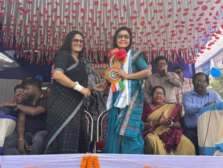 mahua moitra education