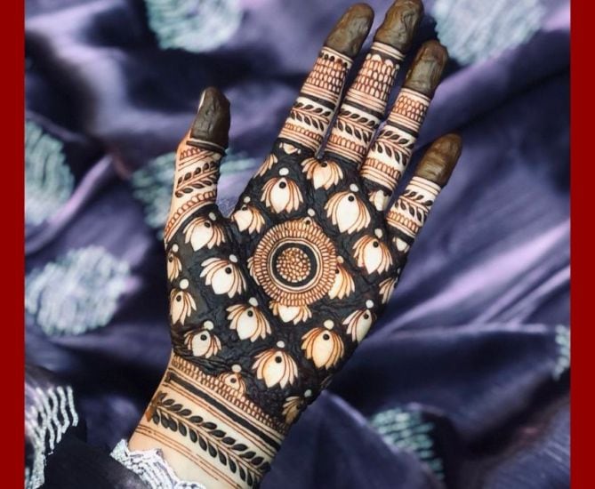 Mehndi for one-shoulder gown