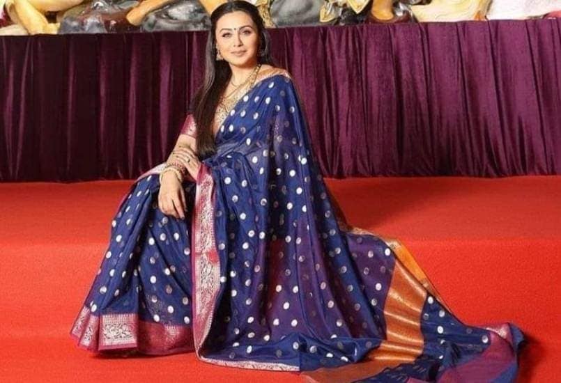 enhance romance with sarees