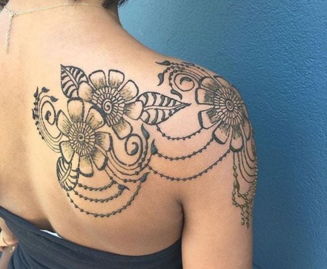 Shoulder mehndi design for brides