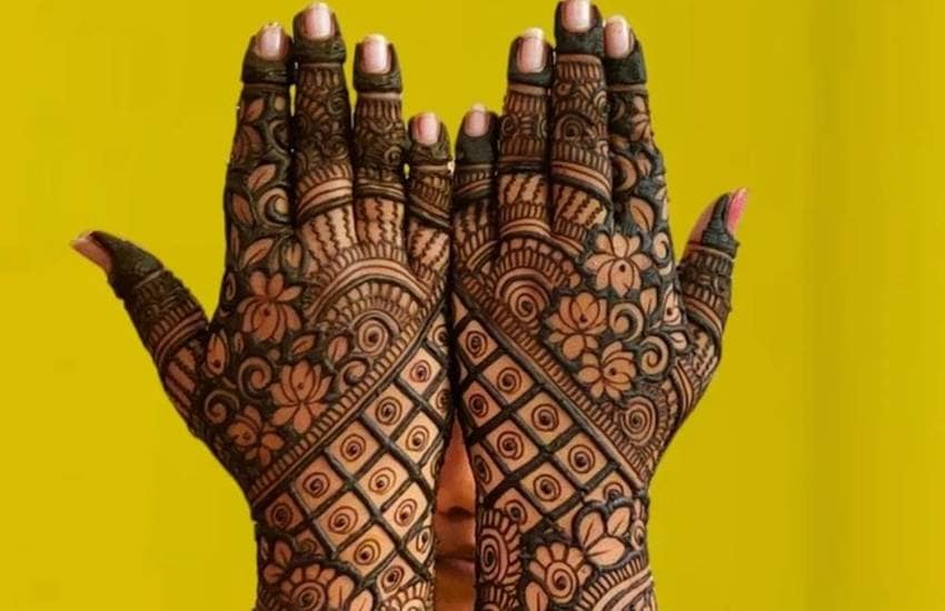 unique mehndi for hands