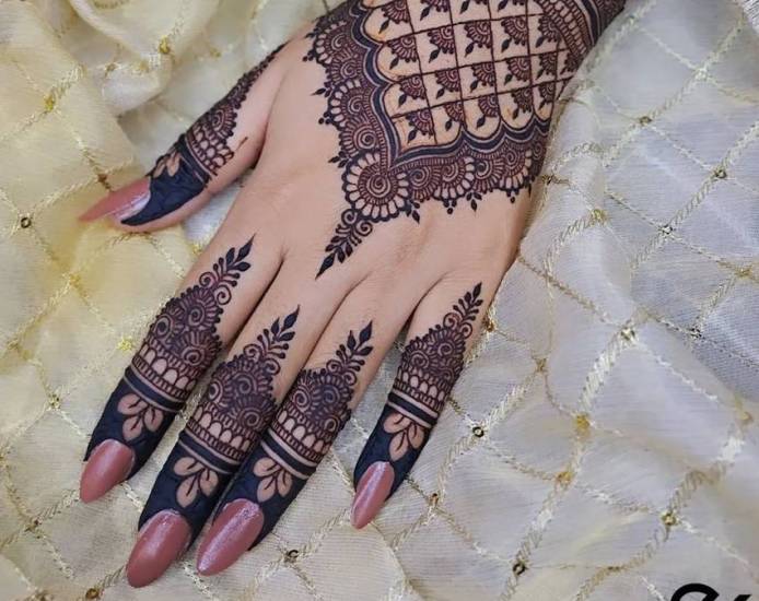 unique henna patterns