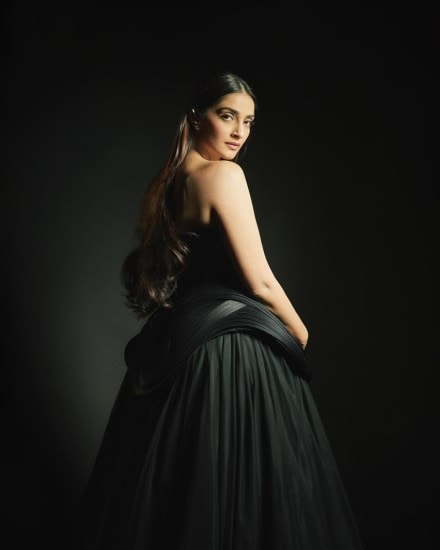 Sonam Kapoor Shares What Keeps Her Young and Healthy
