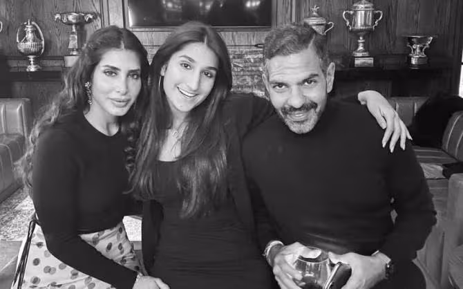 Karishma kapoor ex-husband Death, bee stings really cause heart attack?