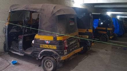 Mira Bhayandar Municipal Corporation parking lot turns into junkyard for rikshaws