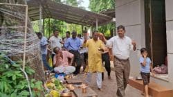 वटपौर्णिमेनिमित्त कुडाळमध्ये पुरुषांनी पत्नीच्या दीर्घायुष्यासाठी केली प्रार्थना