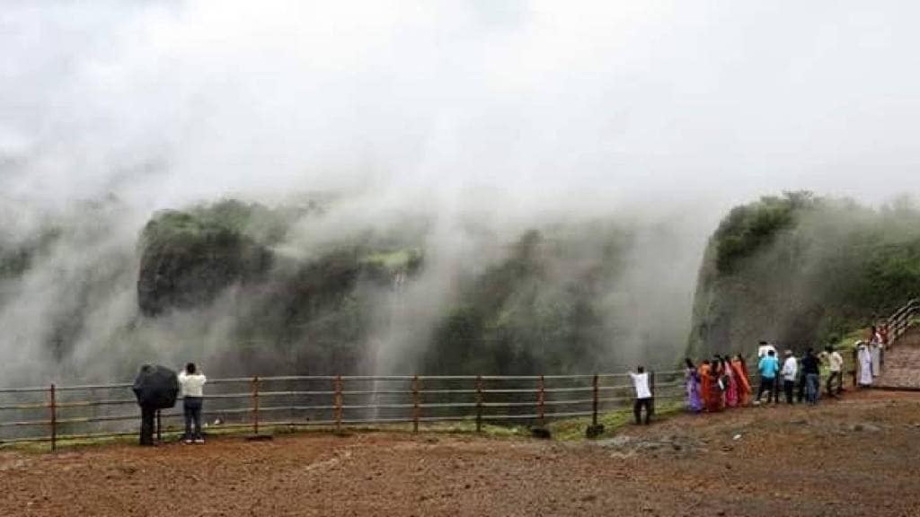 land issue in amboli gele chaukul village of sawantwadi tehsil sindhudurg district