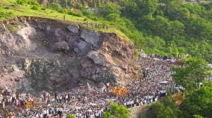 Photos : ज्ञानोबा-तुकोबांचा जयघोष करत प्रचंड उत्साहात माऊलींची पालखी दिवेघाटात; वैष्णवांचा महामेळा सासवडच्या दिशेने…
