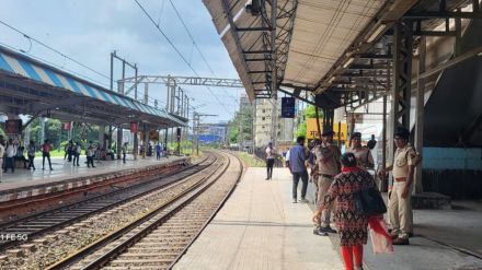 Mumbai Local Accident | Mumbai Local Accident near Diva Mumbra Railway Station