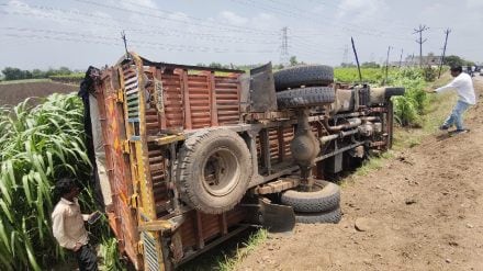 nashik accident more than eight people injured