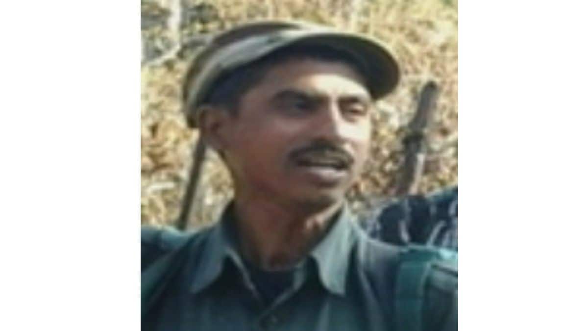 naxal commander bhaskar killed in encounter on chhatisgad border