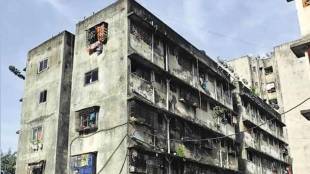 Navi Mumbai Municipal dangerous building issues news in marathi