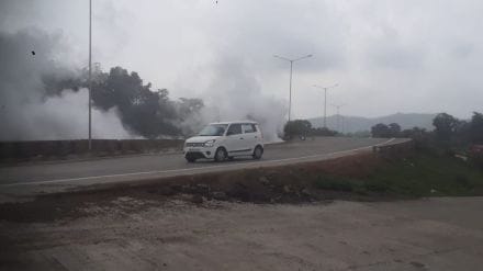 palghar container overturn accident Smoke due to chemical leak